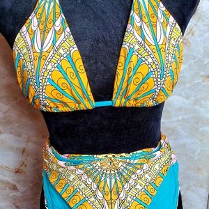 Women's multi color Bikini set Size Large